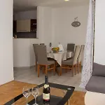 Buba Apartment *
